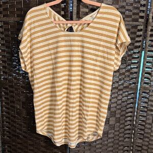 Market & Spruce Short Sleeve Cutout Back in Linen Blend Tee Tan Size Large